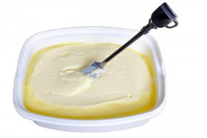 margarine-in-a-tub-with-a-spoon